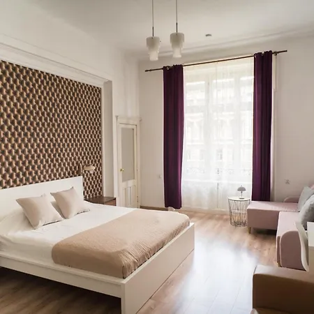 Roller Apart-hotel *