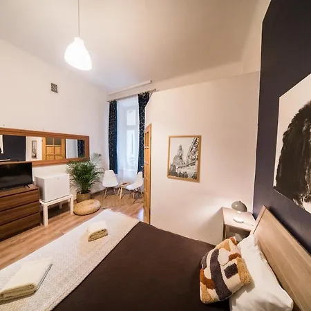 Aparthotel Roller