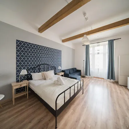 Aparthotel Roller *