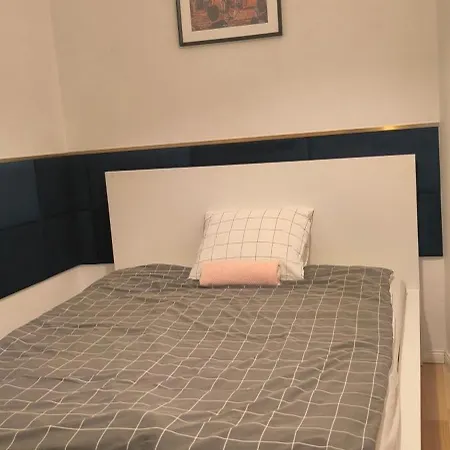 Roller Apartahotel 4*