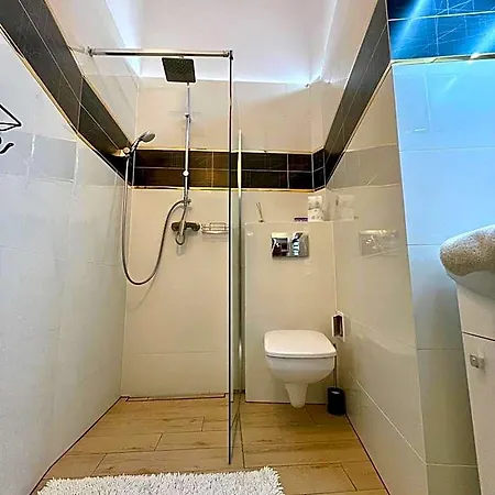 Aparthotel Roller 4*