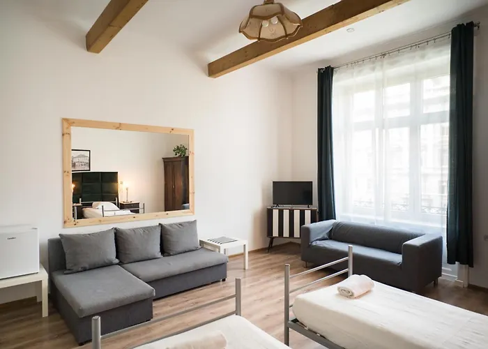 アパートホテル Roller