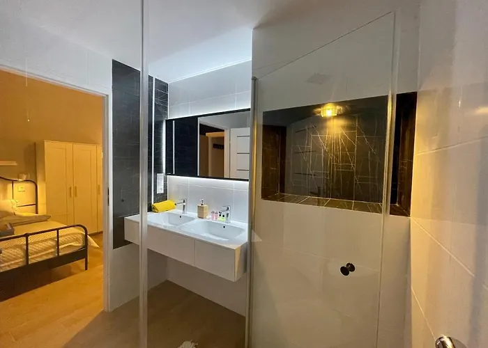 Aparthotel Roller 4*